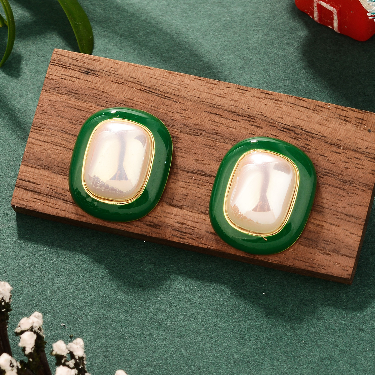 Light luxury and niche green Christmas 2024 French high-end triangular pearl earrings, new trendy silver needle color-preserving stud earrings pic 25