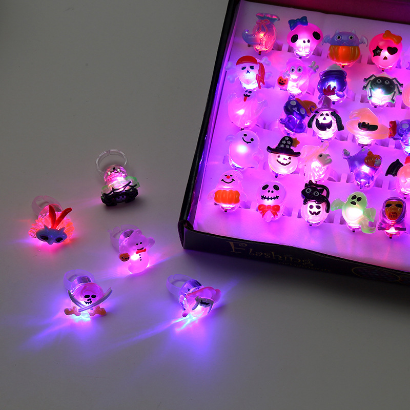外贸亚马逊50孔发光戒指 万圣节儿童夜光戒指LED南瓜鬼头手指灯详情5