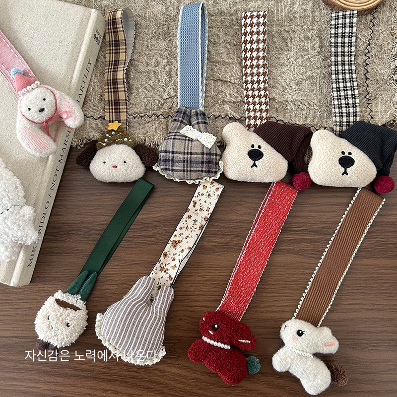 A new Korean fabric cotton-filled bear pendant, a cute and soft three-dimensional animal keychain for children, and a versatile accessory pic 6