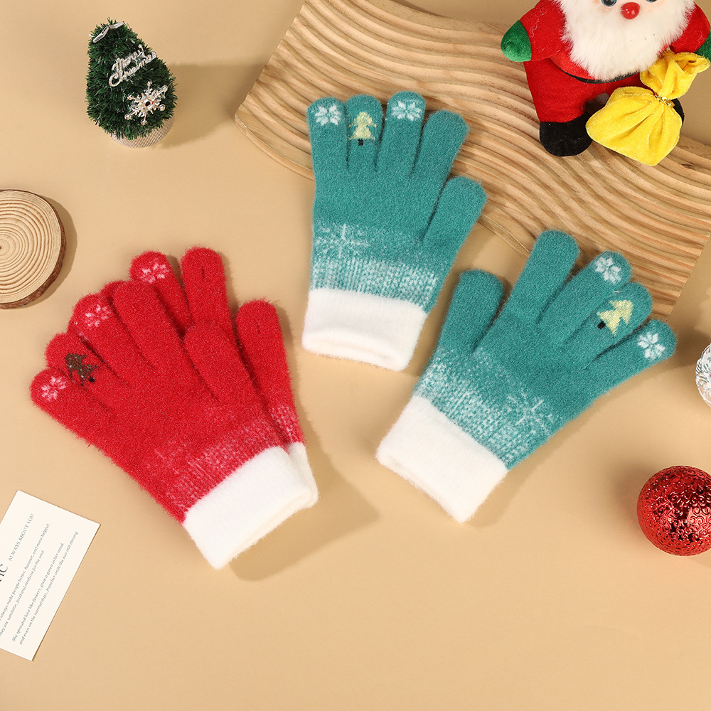 Cross-border snowflake Christmas gloves are warm and cute for women in autumn and winter. The five-finger touch screen keeps your hands warm while cycling in winter pic 2