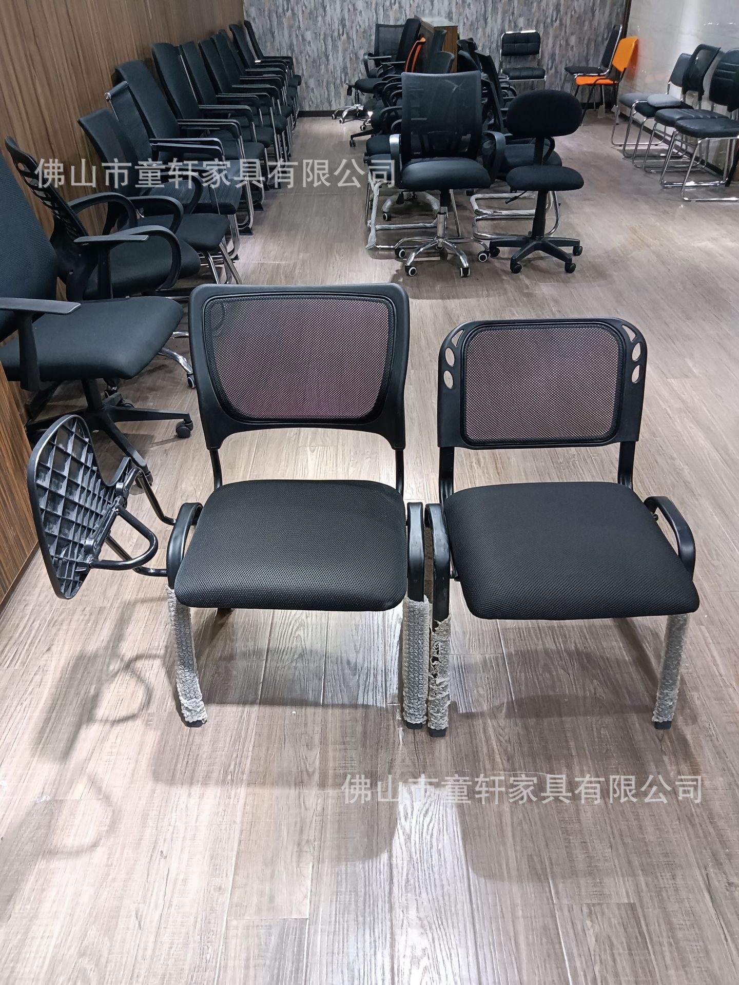 Foshan manufacturer wholesals foreign trade office chairs, fabric four-legged training chairs with writing boards and armless conference seats pic 34