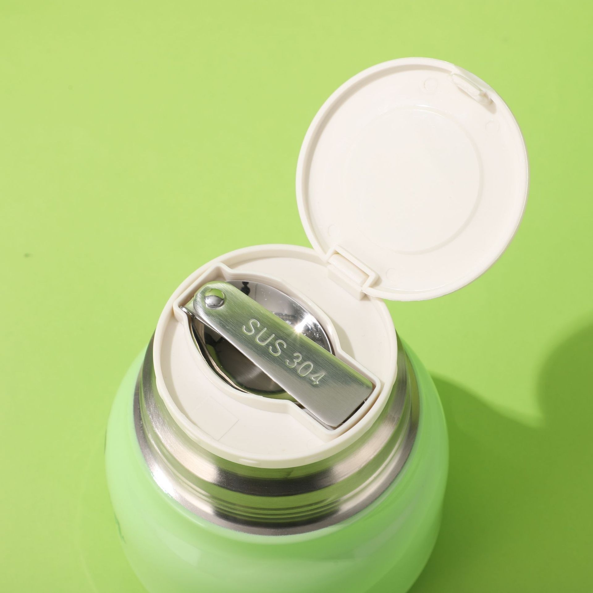 国潮产品316不锈钢熊猫泡泡焖烧杯可爱女生高颜值保温杯双层带杯勺批发详情7