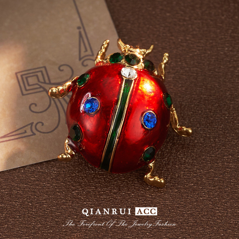 vintage brooch ladybug girl retro personalized brooch, light luxury beetle high-end niche design clothing and accessories pic 22