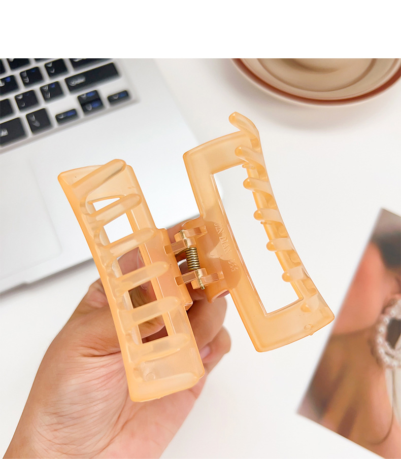 Simple Korean spring and summer candy-colored scratch-off clips, small size, fresh and fashionable ponytail clips, sweet shark clips, hair clips, hair accessories for women pic 13