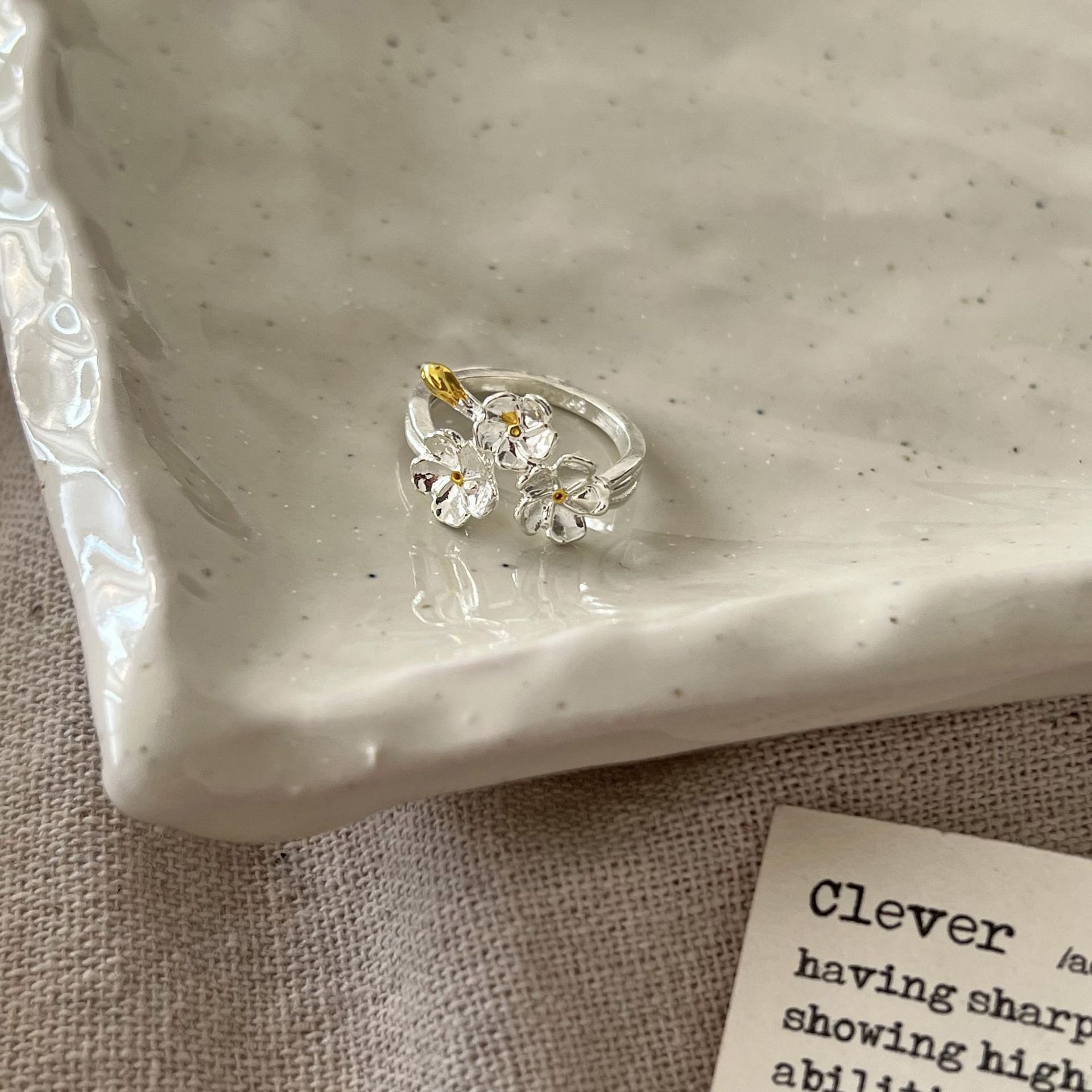 立体花朵戒指银色鸢尾花古风中世纪法式复古宫廷欧式夸张开口戒指详情5