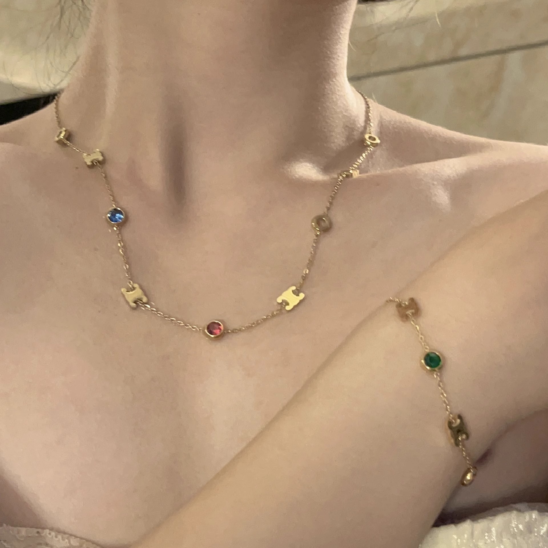 Fashionable French retro color stone spliced letter necklace, niche design, high-end feel, new collarbone chain bracelet pic 4