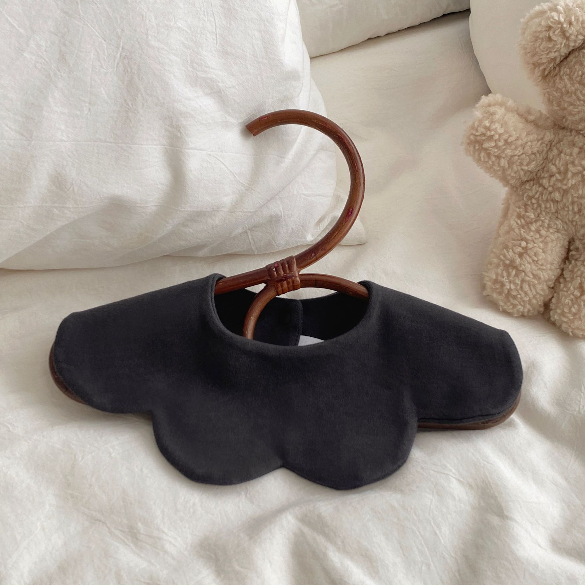 婴儿口水巾宝宝纯棉A类花瓣围兜纯色加厚双面口水巾秋冬1-3岁详情8