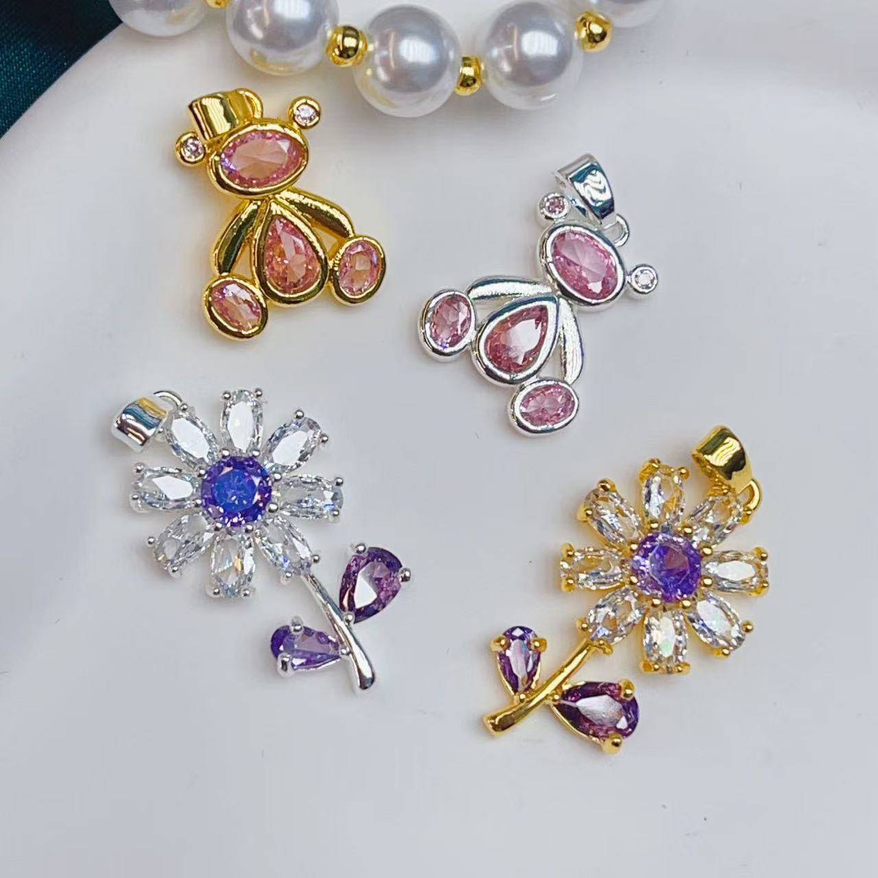 A new, exquisite and light luxury zircon bear with purple flowers, elegant and versatile, simple, fresh and sweet accessory pic 2