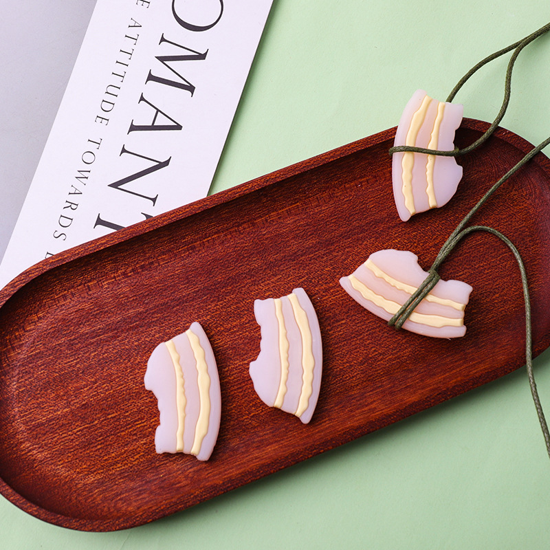 网红车载变色烤鸡汽车挂件创意后视镜秋千小鸡挂饰可爱车内摆件详情6