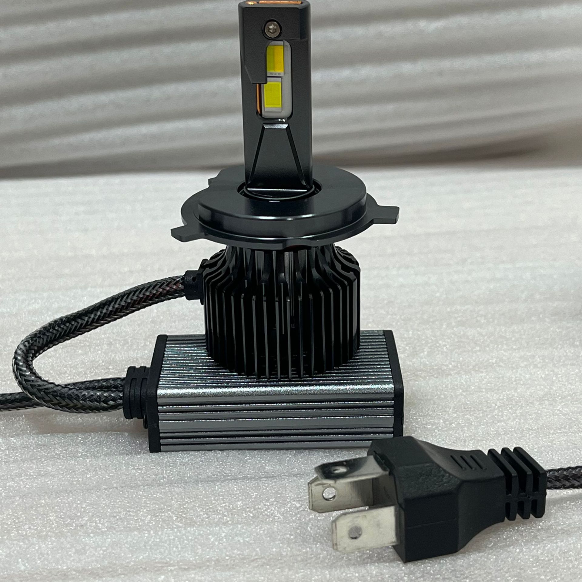 New 150W high-brightness automotive LED headlights, high-power LED car lights with 3 color temperatures, cross-border best-selling automotive headlights pic 13