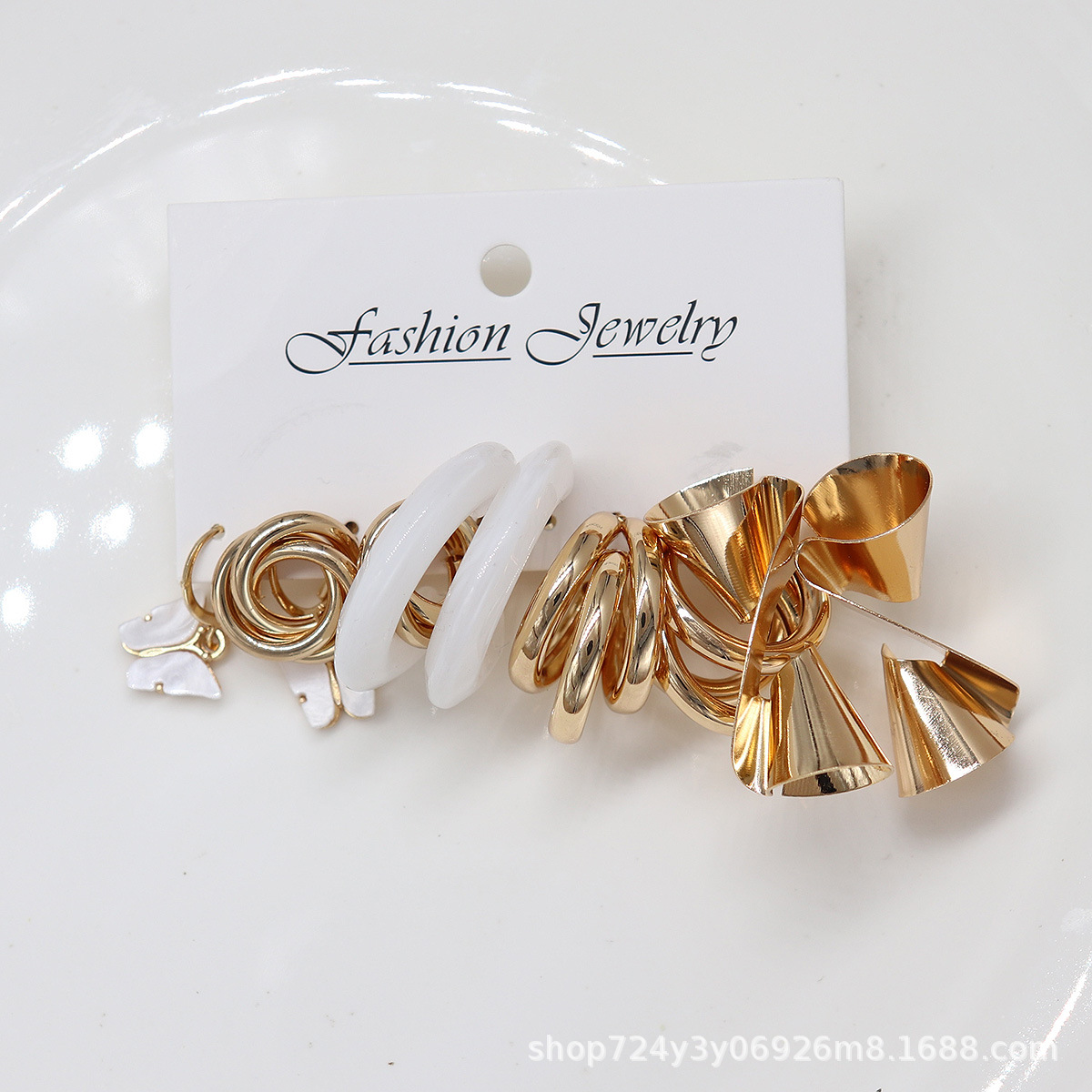 欧美跨境热卖气质圈圈耳环女轻奢高级感耳圈套装气质耳扣饰品饰品女长款气质耳环女长款气质耳饰女长款简约详情4