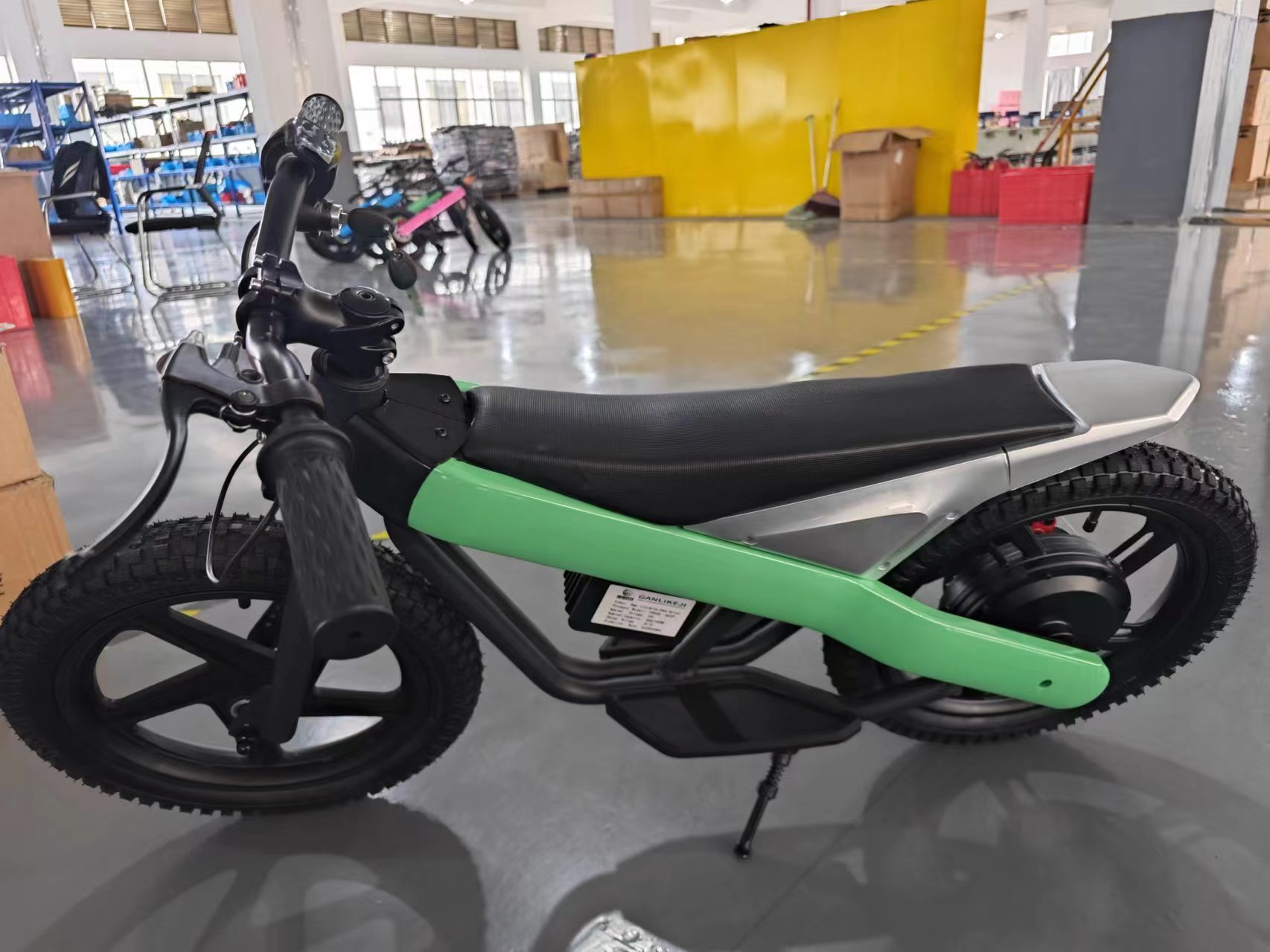 儿童电动车滑步车平衡车Balance Bike Ride On Toys Kids scooter详情23