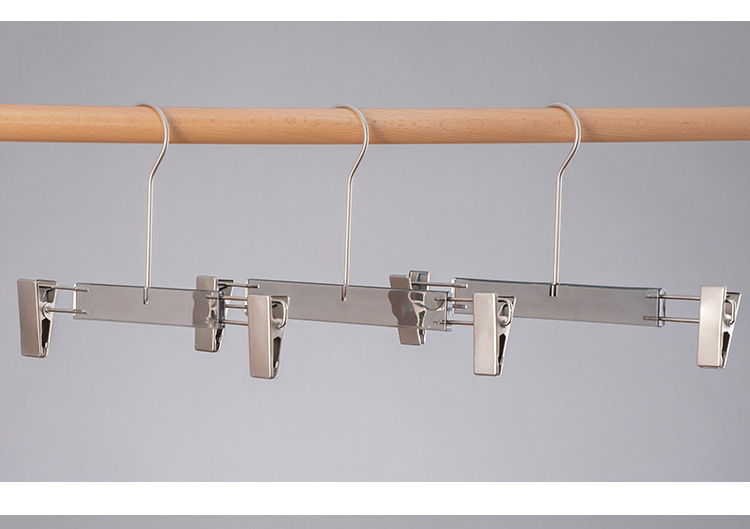 厂家直销亚克力衣架烟灰色亚克力衣架水晶衣架服装店衣架网红衣架详情14