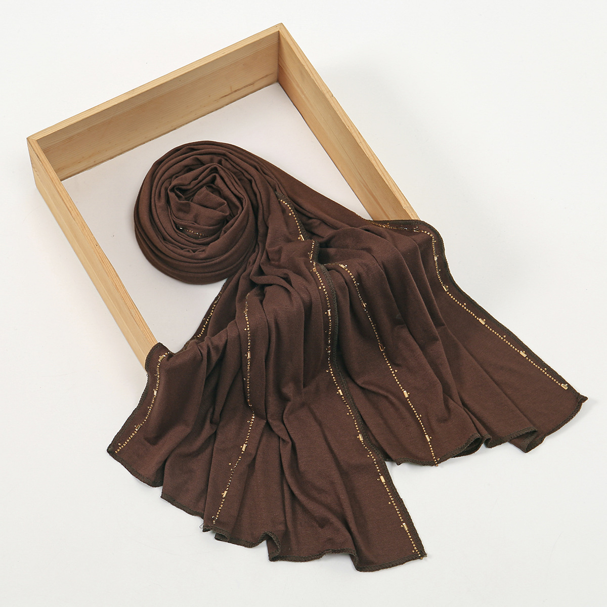 Wholesale of new Modal solid-color embossed diamond long scarves and headscarves. High-quality, breathable, soft to the touch, and lustrous cotton scarves for women pic 5