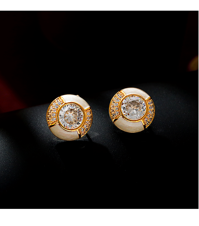 Hyacinth925 agujas de plata nicho francés ligero extravagancia delicados aretes moda temperamento adelgazar aretes 2025 nuevo estilo de moda moda pic 2