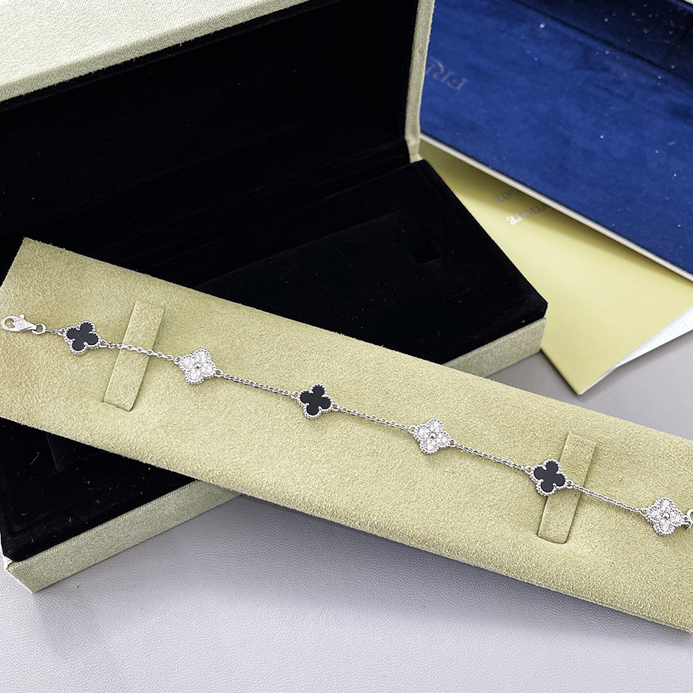 v金高版本厚镀18k金迷你五花六花四叶草手链不掉色高级感红玛瑙详情30