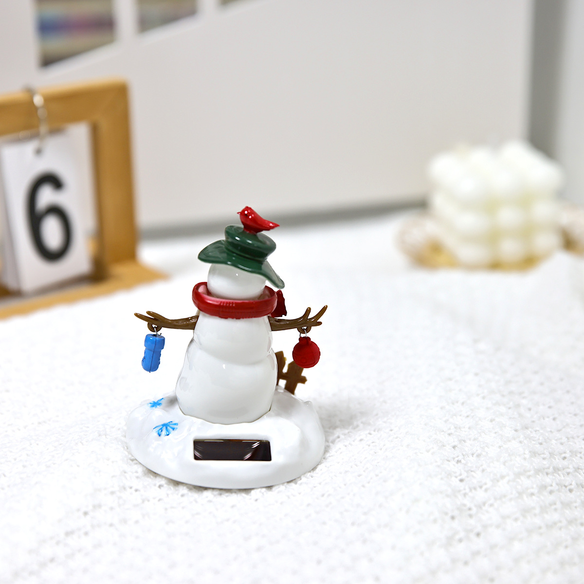 Cross-border best-selling solar-powered automatic rocker Christmas holiday gift fence, clown snowman accessory available for wholesale pic 5