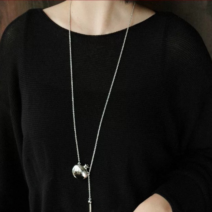 PIC生命之水酒神项链 冬季新款轻奢精致高级感亮面酒壶长款毛衣链详情7