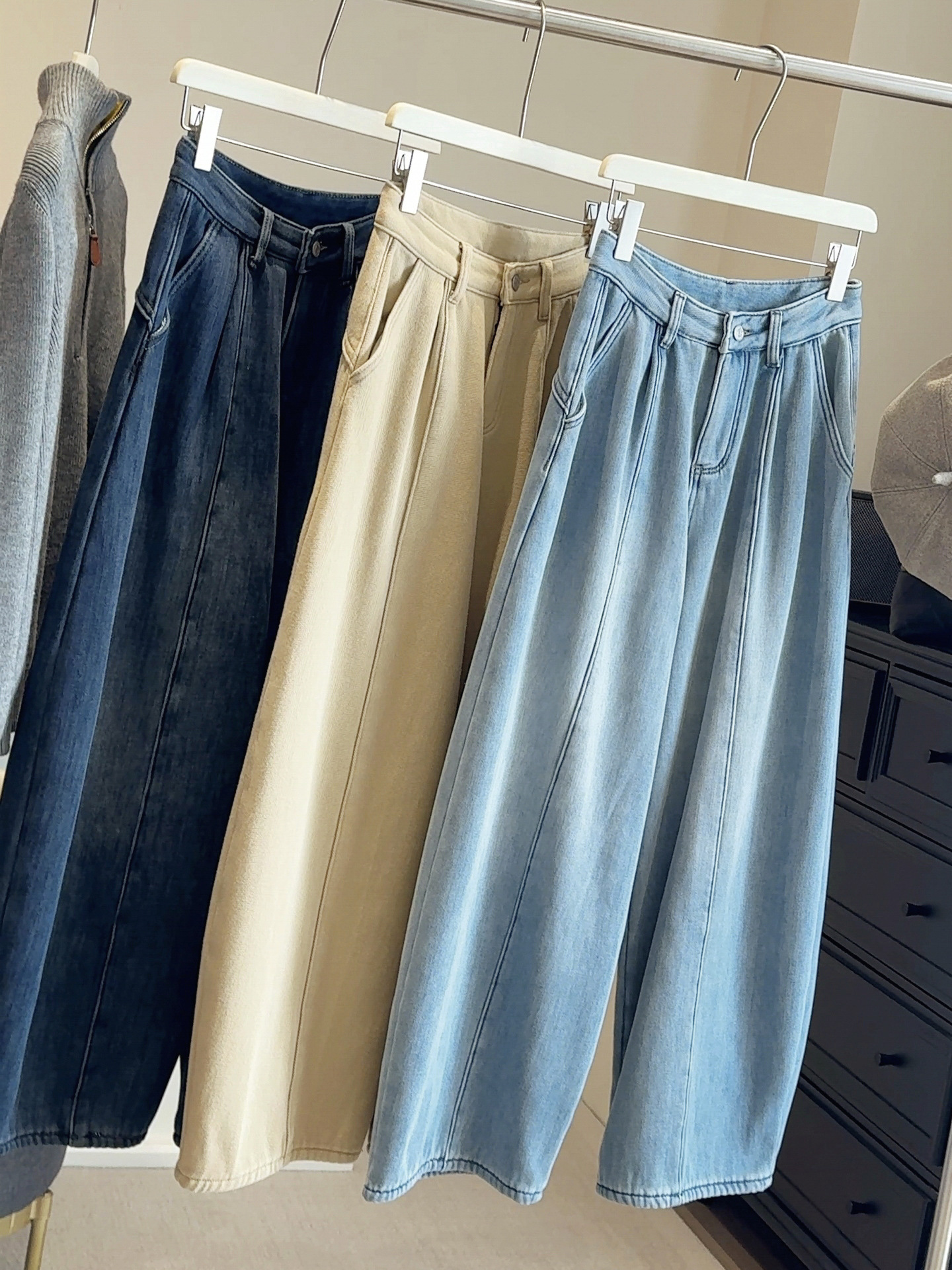 韩系复古加绒阔腿牛仔裤女2025冬新款高腰加厚直筒休闲宽松弯刀裤详情4