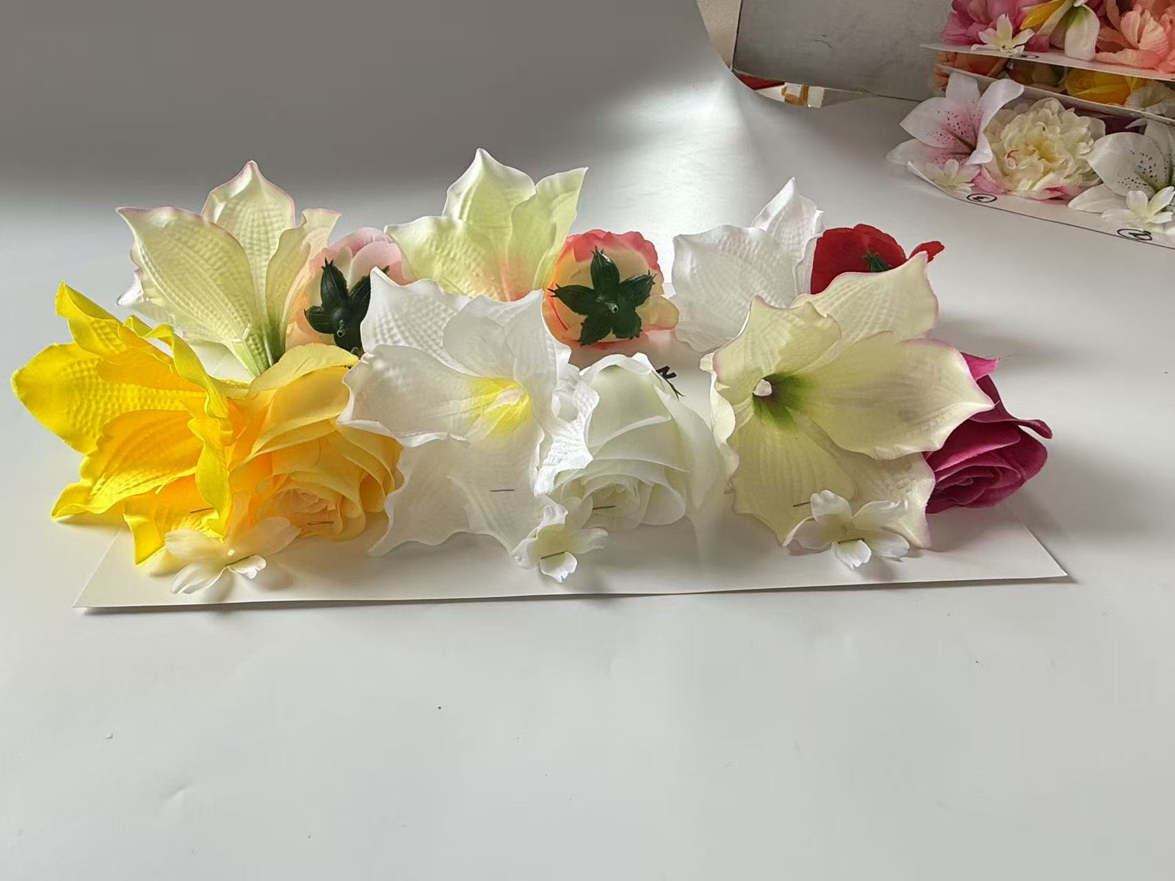 外贸跨境货源24头大把束仿真花玫瑰百合假花花束仿真花装饰摆件详情12