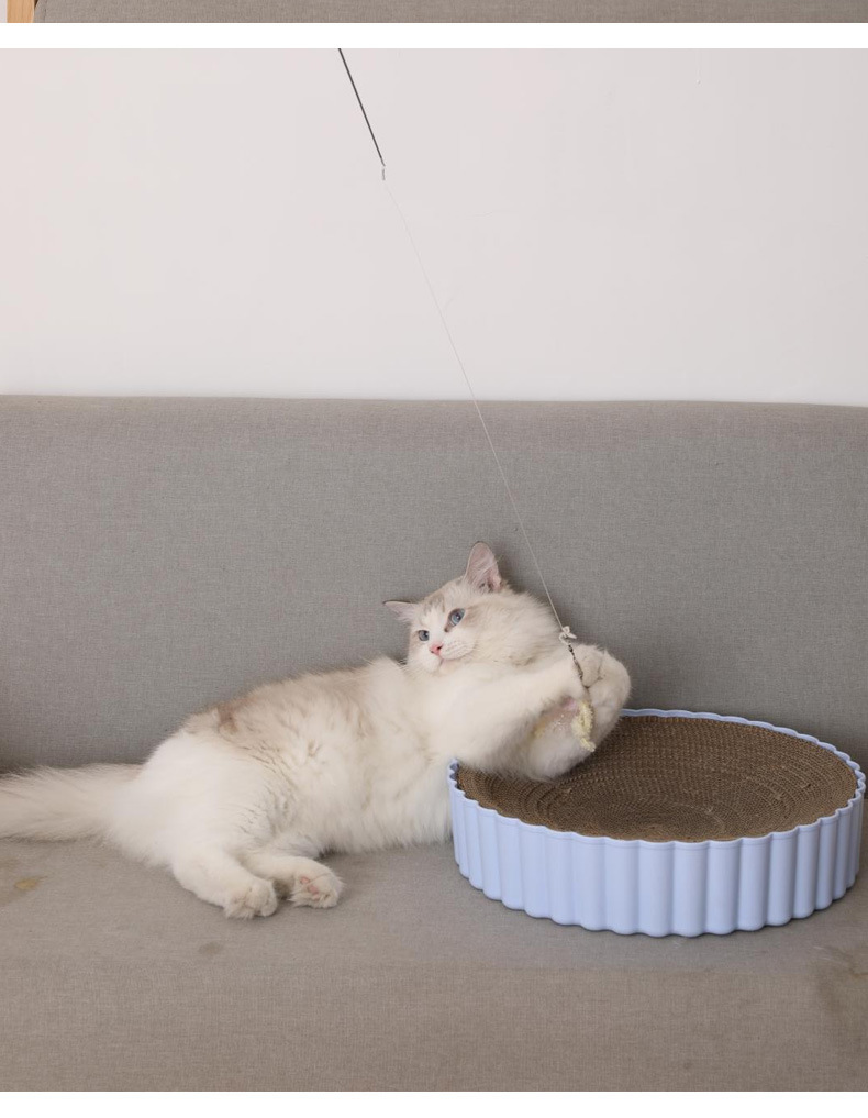 The cat toy stick has a telescopic rod that is 1.8 meters long and has four sections. It is a long rod for cats with replaceable heads and is a self-entertaining toy for wholesale pic 7