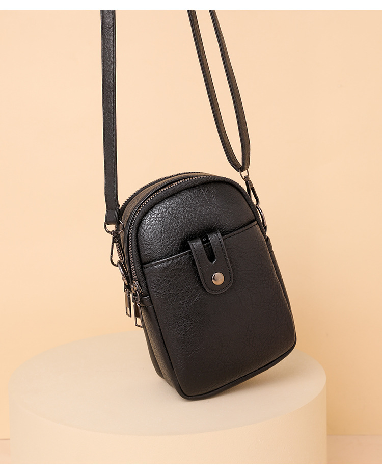 软皮女包2025新款软皮手机包时尚简约高级感单肩斜挎迷你小包包女详情18