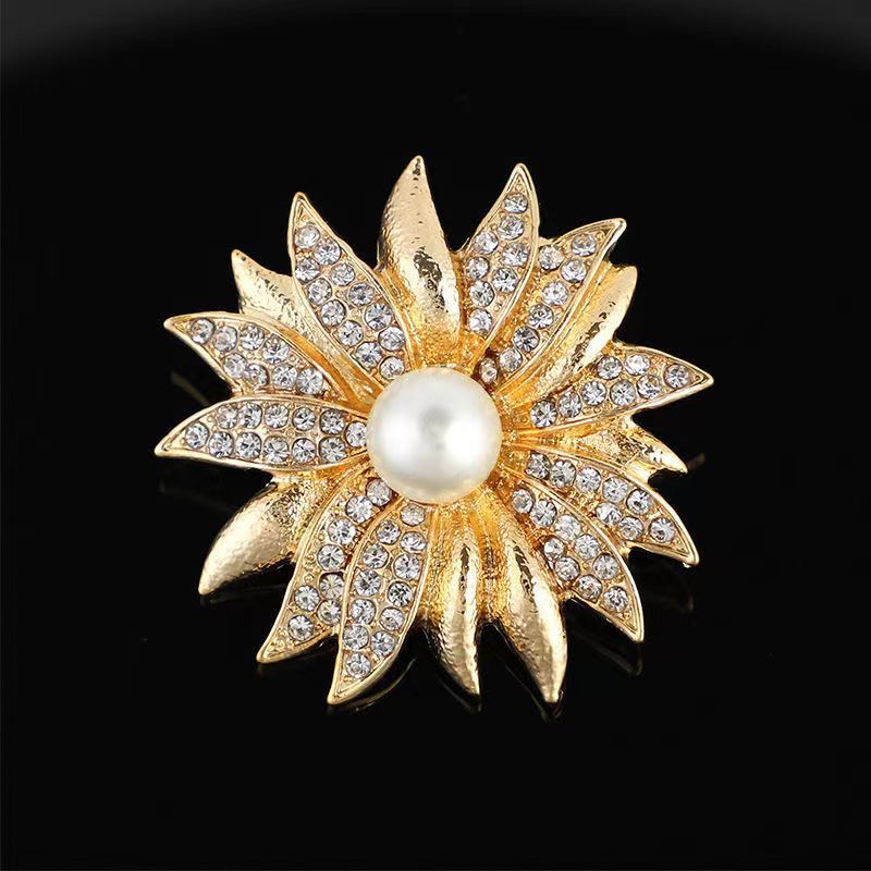 韩版质感胸针女高级感合金胸花轻奢小众镶钻固定防走光别针大衣饰详情10