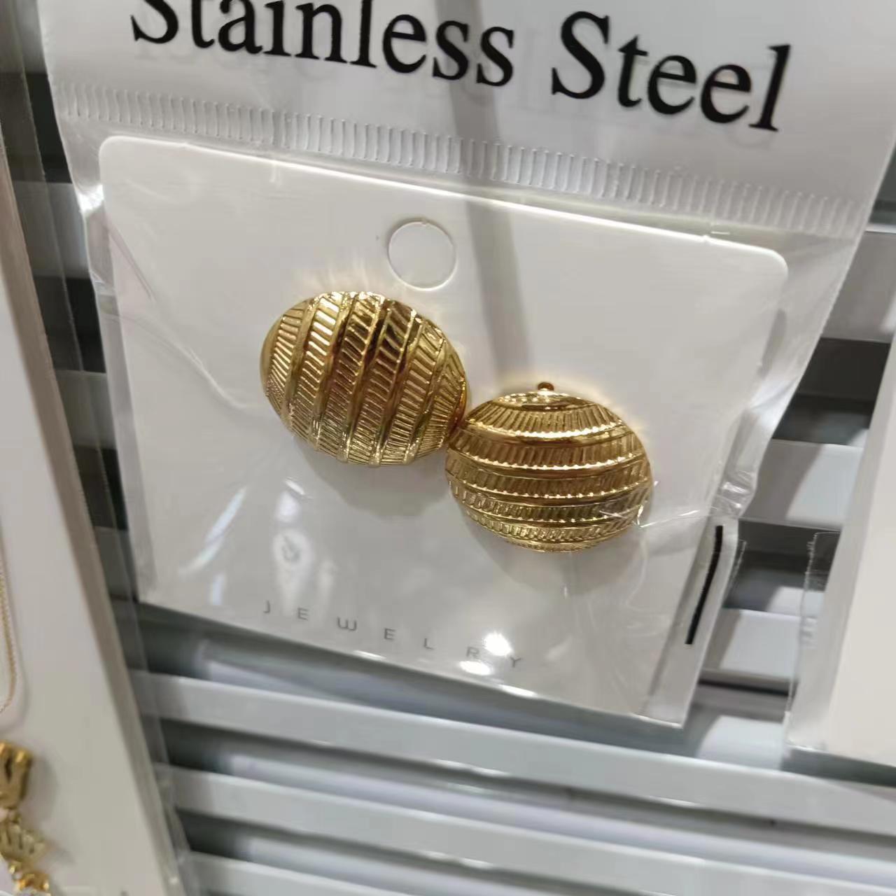 Factory wholesale stainless steel earrings, 18k real gold electroplated titanium steel retro embossed square bread hollow earrings pic 9