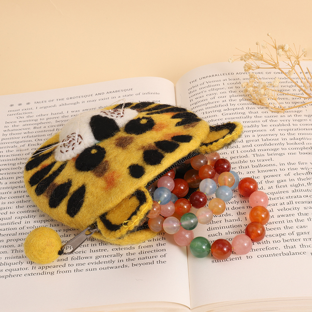 老虎羊毛毡零钱包 尼泊尔手工羊毛毡零钱包钥匙包卡包收纳包批发详情7