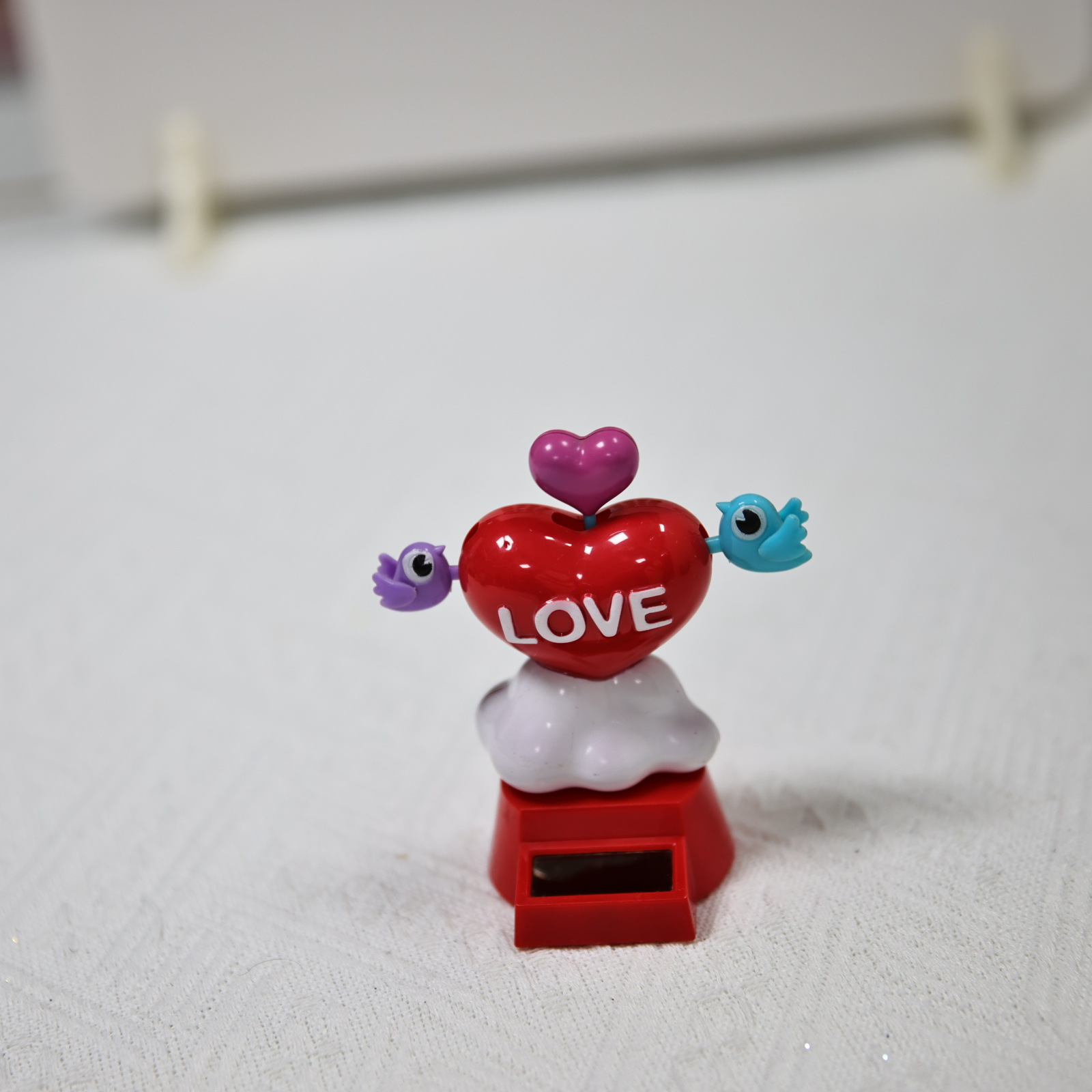 Factory direct sales of solar-powered car decoration figurines, Qixi Festival couple love car interior decoration items pic 8