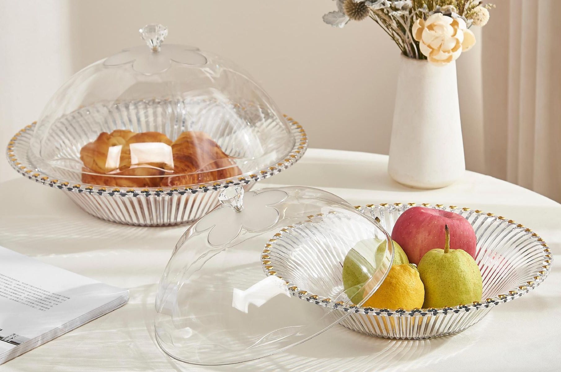 Covered bread plate, fruit plate, home living room coffee table, snack plate, heart-shaped gold edge new desktop storage pic 2
