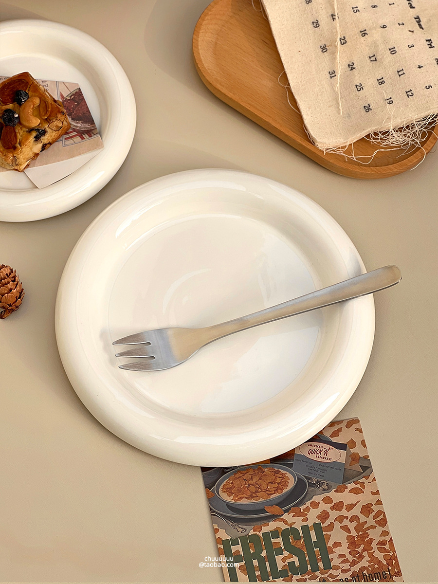 简约风陶瓷盘子网红胖嘟嘟餐具高级感碟子熊盘早餐盘蛋糕盘甜品盘详情9
