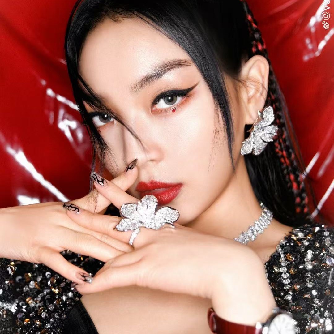 明星同款辣妹超闪大花朵耳饰重工轻奢高级满镶锆跨境热销个性首饰详情4