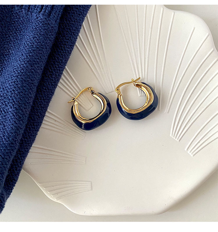 French retro Klein blue earrings with a niche design sense, elegant and high-end style. Spring and summer earrings, the latest trend in 2022 pic 11