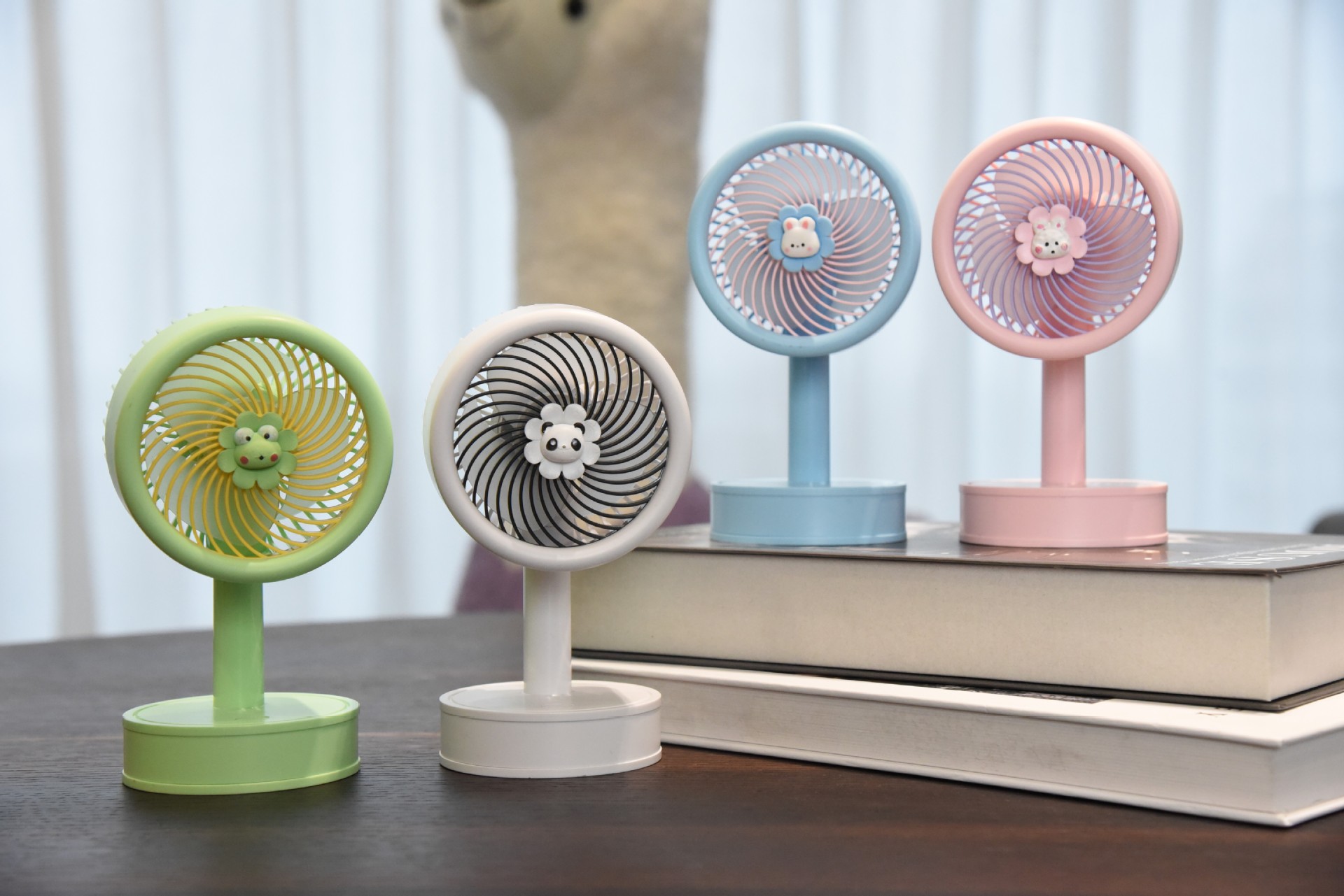 2024新款雅色充电迷你台式风扇批发熊猫家用办公室宿舍礼品印logo详情1