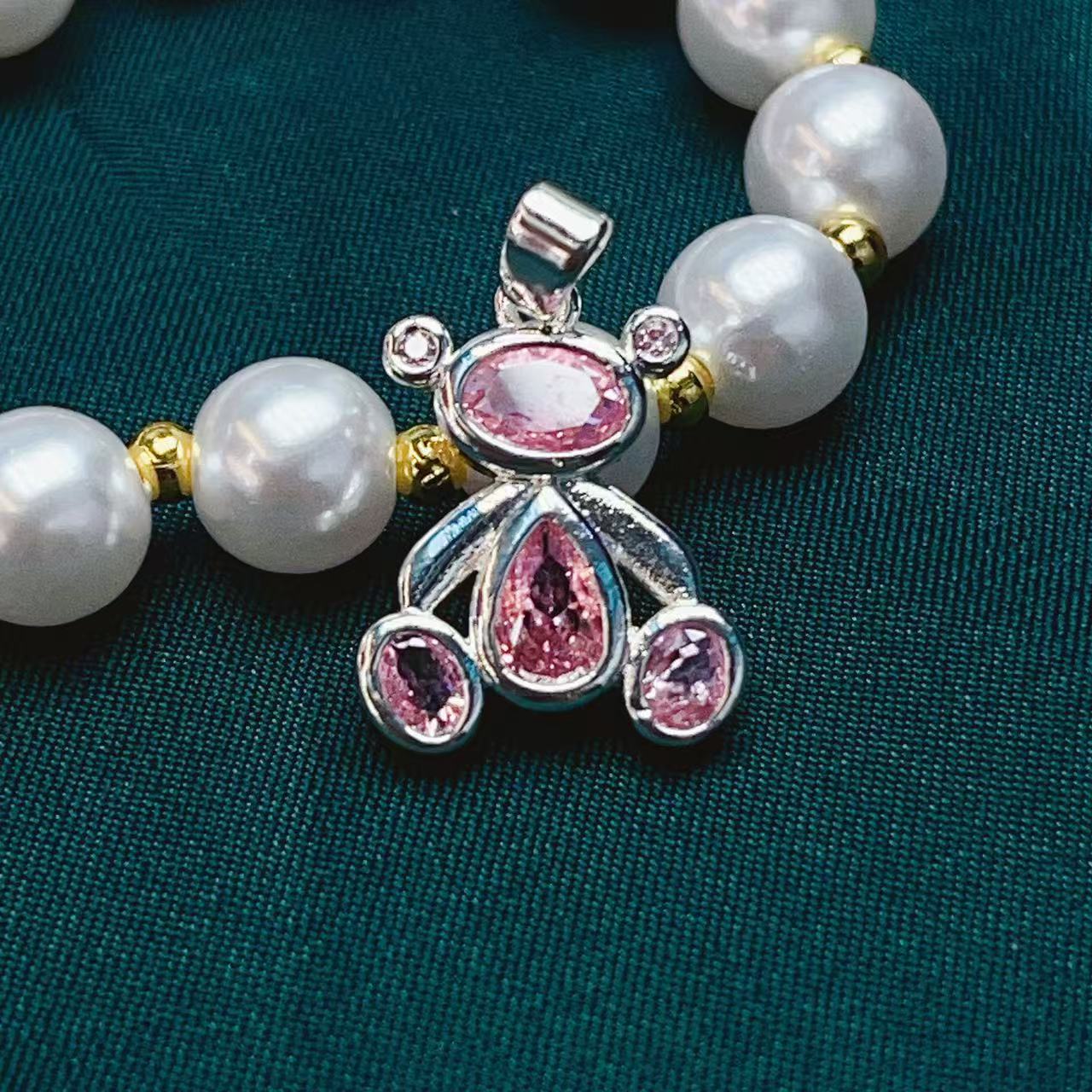 A new, exquisite and light luxury zircon bear with purple flowers, elegant and versatile, simple, fresh and sweet accessory pic 4