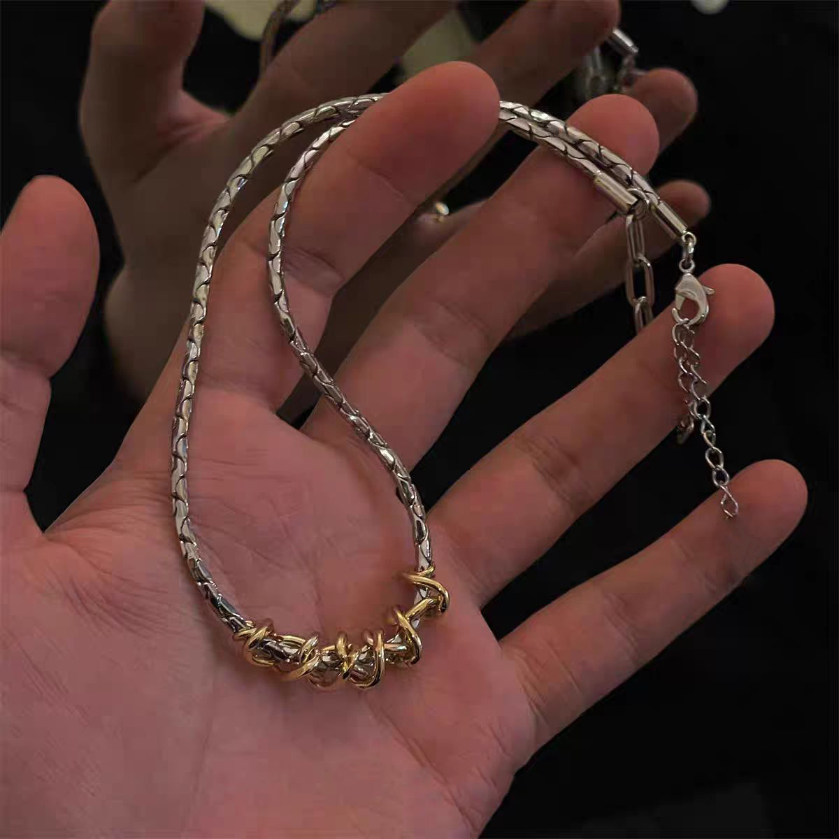 欧美金银扭转撞色钛钢项链男女百搭小众设计金色粗链条缠绕蛇骨链详情10