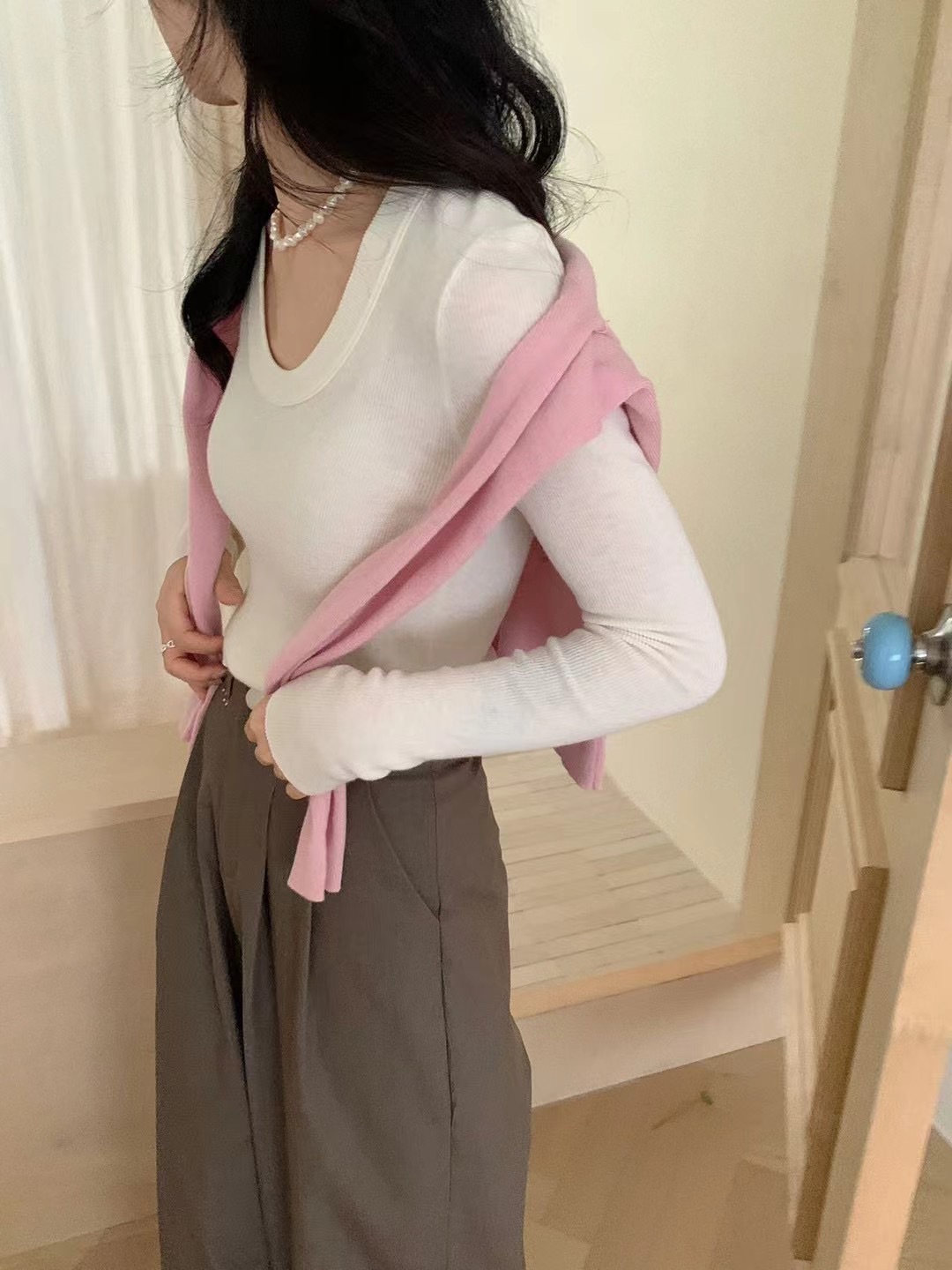 早秋新款100羊毛U领韩系纯色时尚简约针织弹力打底衫百搭女毛衣潮详情7