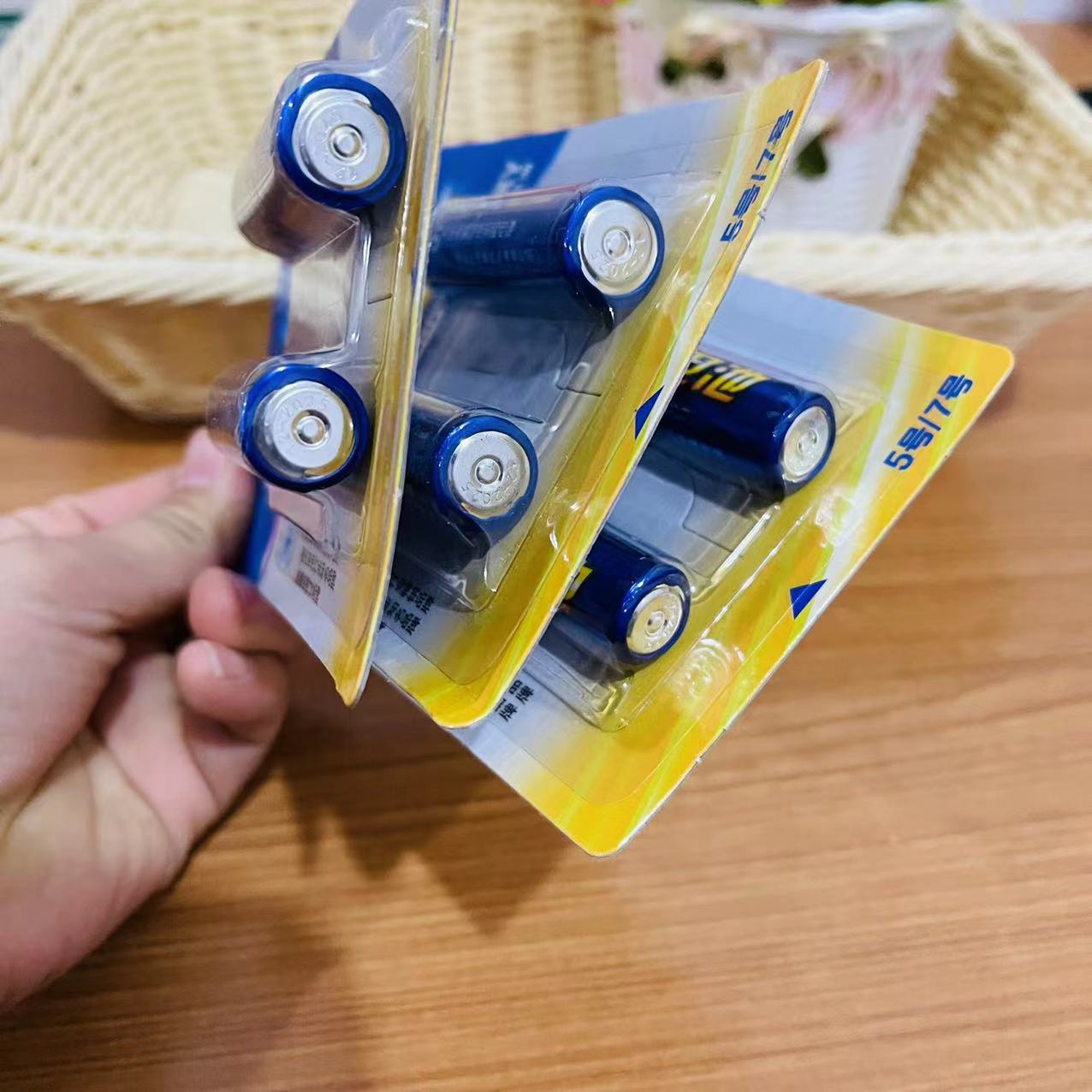 No.5 Jiashang battery 30/ box 360/ box 5 battery TV air conditioner remote control Small battery bubble machine toy 1.5V wholesale 1 yuan 2 yuan pic 3