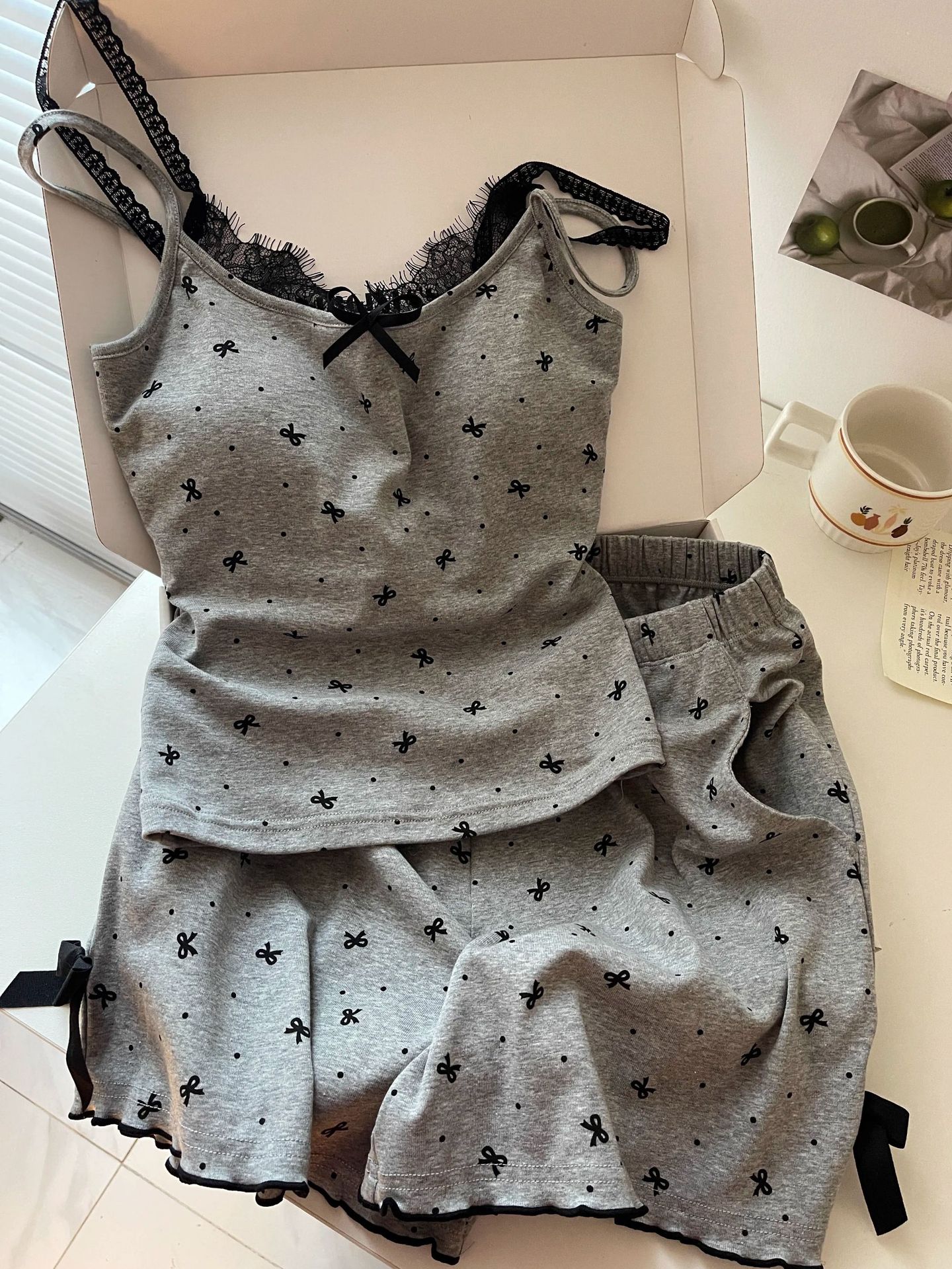 Sexy and pure sensual style pajamas for women, summer lace-trimmed halter shorts, home wear, high-end cross-border wholesale pic 4