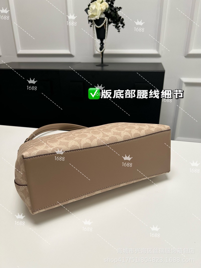 新款流浪包百搭配牛皮对花版字母腋下包斜挎包质感斜挎购物袋详情22