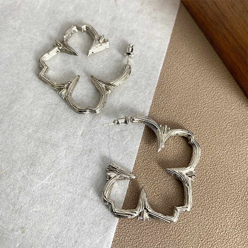 立体镂空枝干花卉耳环女夏季轻奢小众设计高级感复古夸张耳圈耳饰详情5