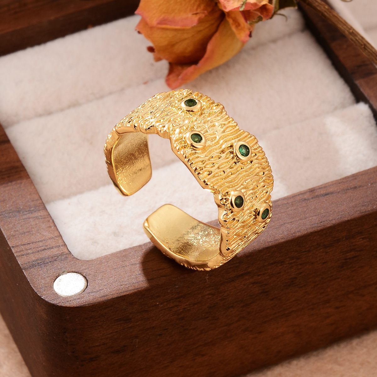 Simple and fashionable metallic style, irregular geometric pattern open ring set with zircon, versatile and fashionable texture hollowed-out jewelry pic 31