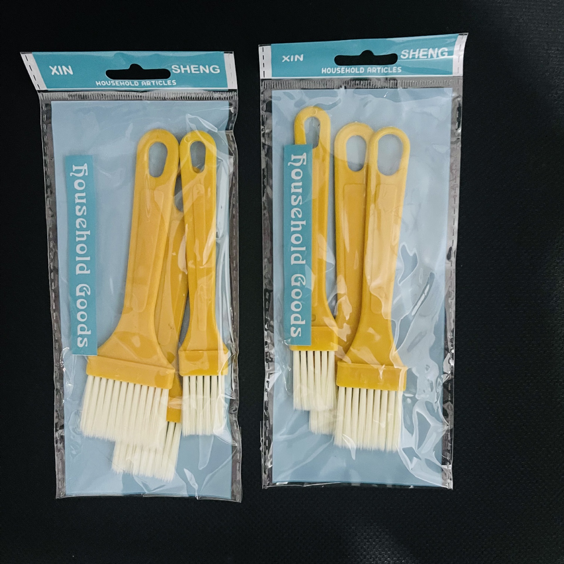 【 Zone 3-6 】3 oil brushes, 30 yuan per pack, 600 yuan per box. 3 oil brushes, barbecue brushes, oil smears, oil brushes, plate brushes, large and small brushes, 2 yuan. Store product batch pic 5