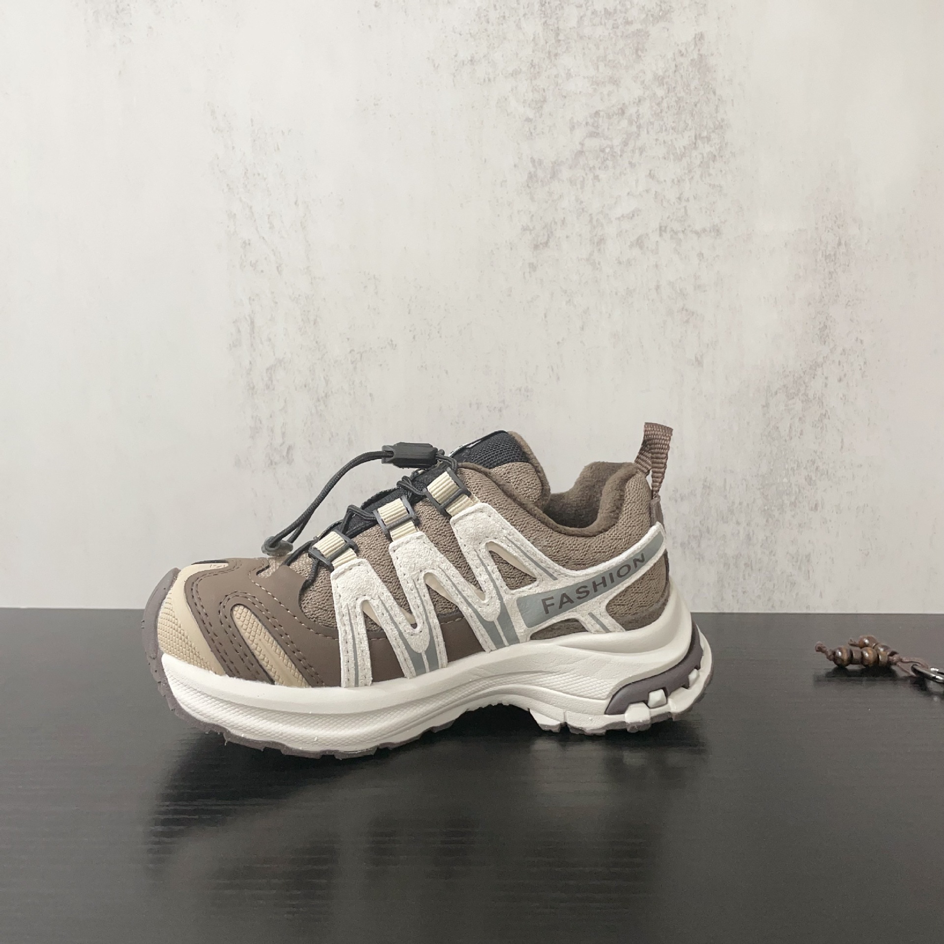 Classic color-blocked pattern decorative spliced drawstring fleece warm sports shoes for men and women in winter 2025 pic 7