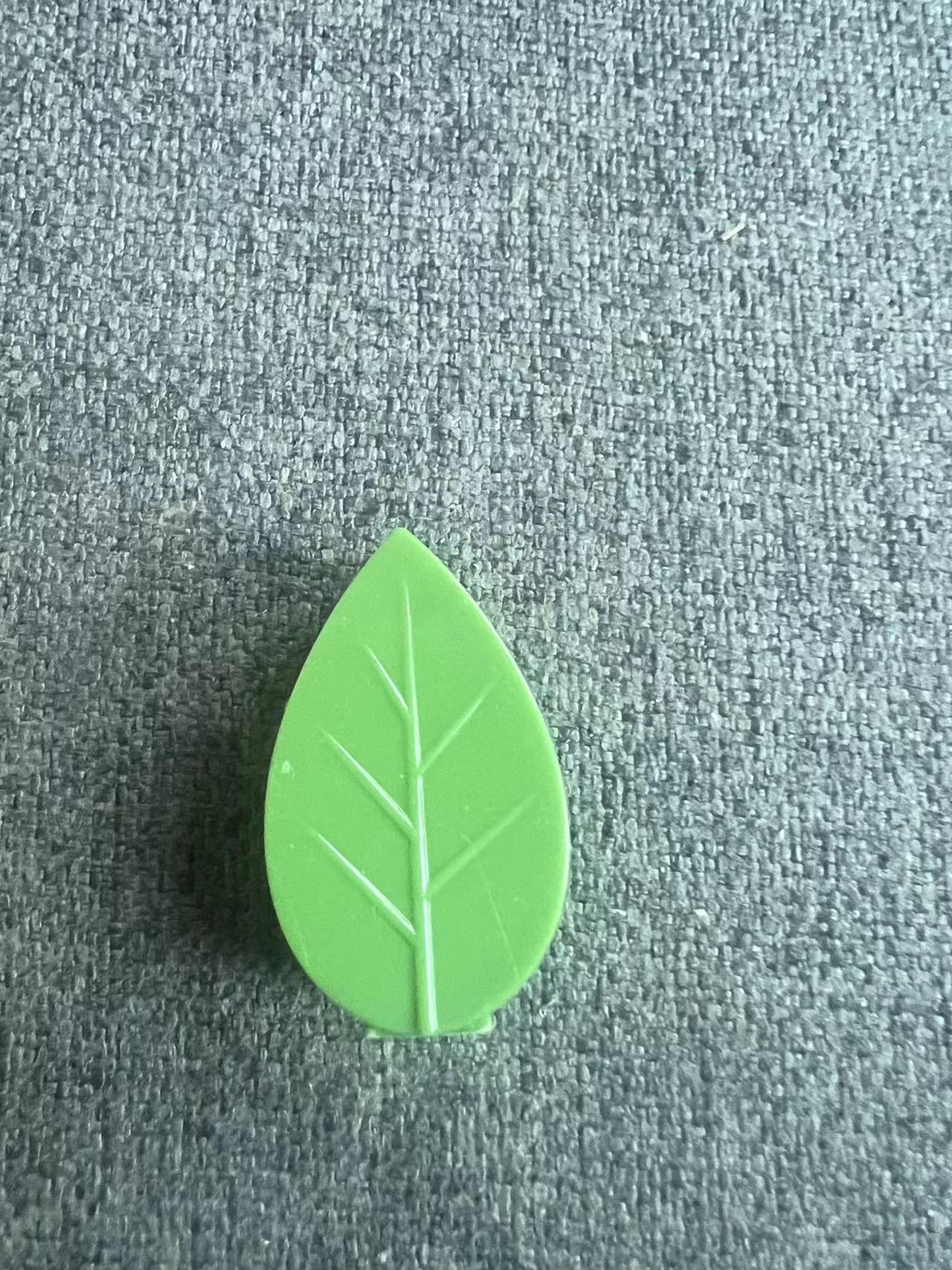 树叶款绿萝固定器绿植爬墙神器墙面西瓜藤蔓固定夹无痕绿植固定器详情2