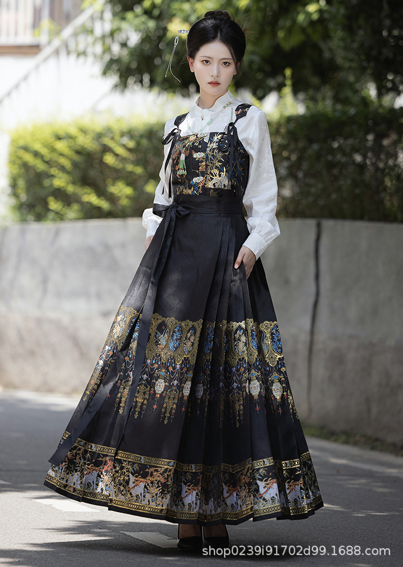 2025新款原创织金马面裙套装女款新中式旅游高级感修身国风汉服女详情1