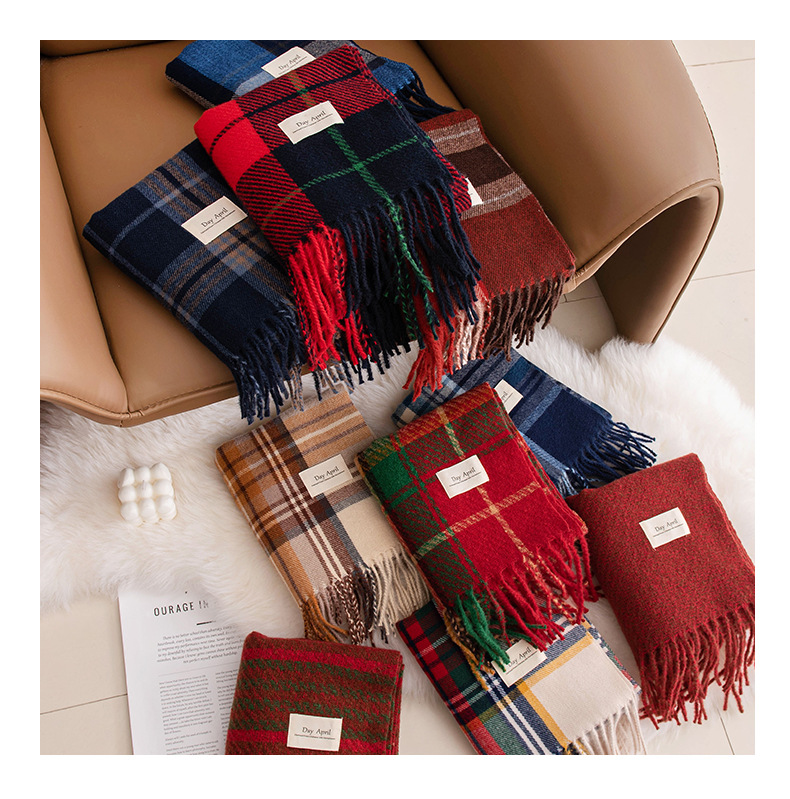 2025跨境仿羊绒格子围巾女冬季高级感时尚简约围脖中长款保暖披肩详情18