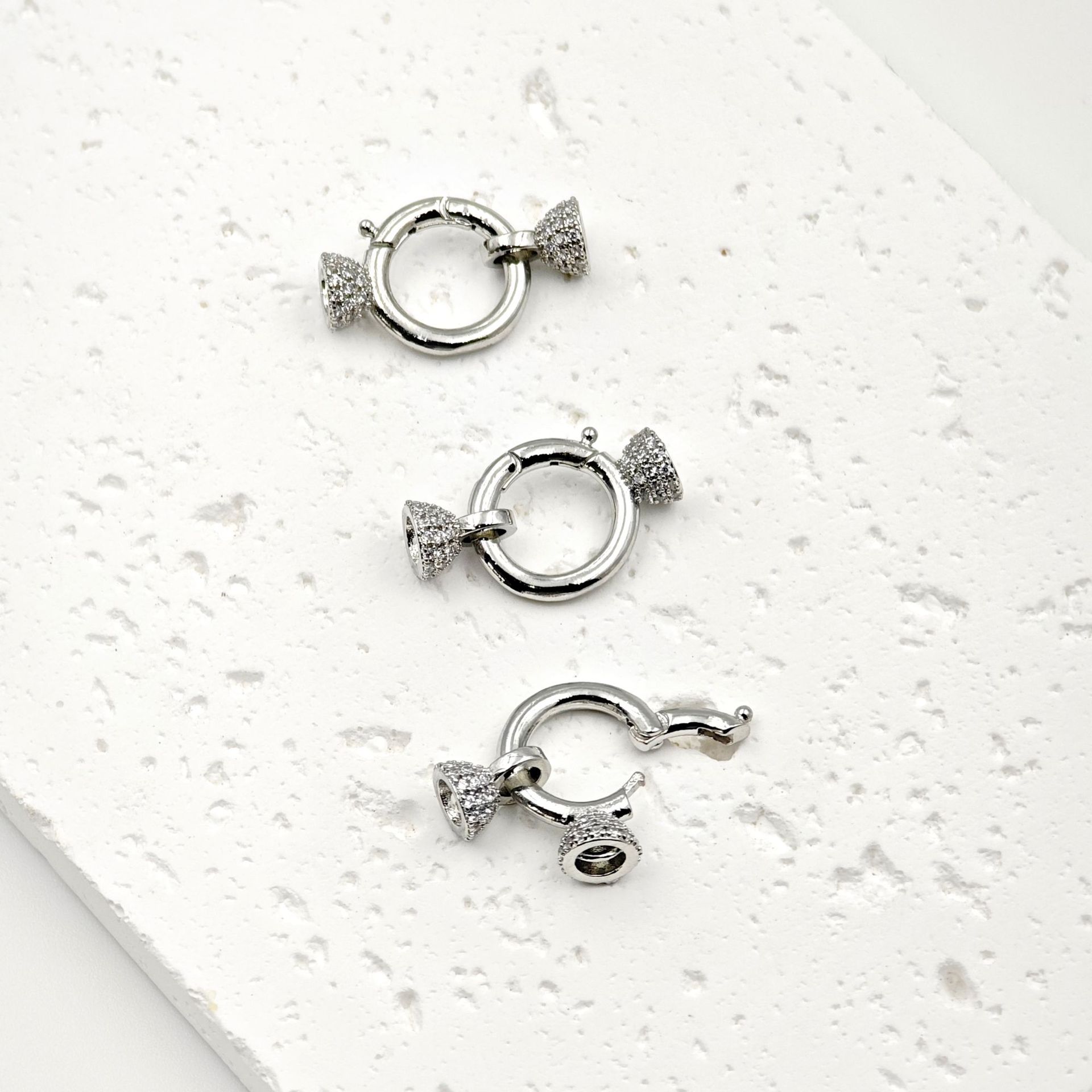 diy jewelry accessories: Bracelets, necklaces, round buttons, simple single-row pearl buckles, sweater chains, lock buttons, and accessories pic 6