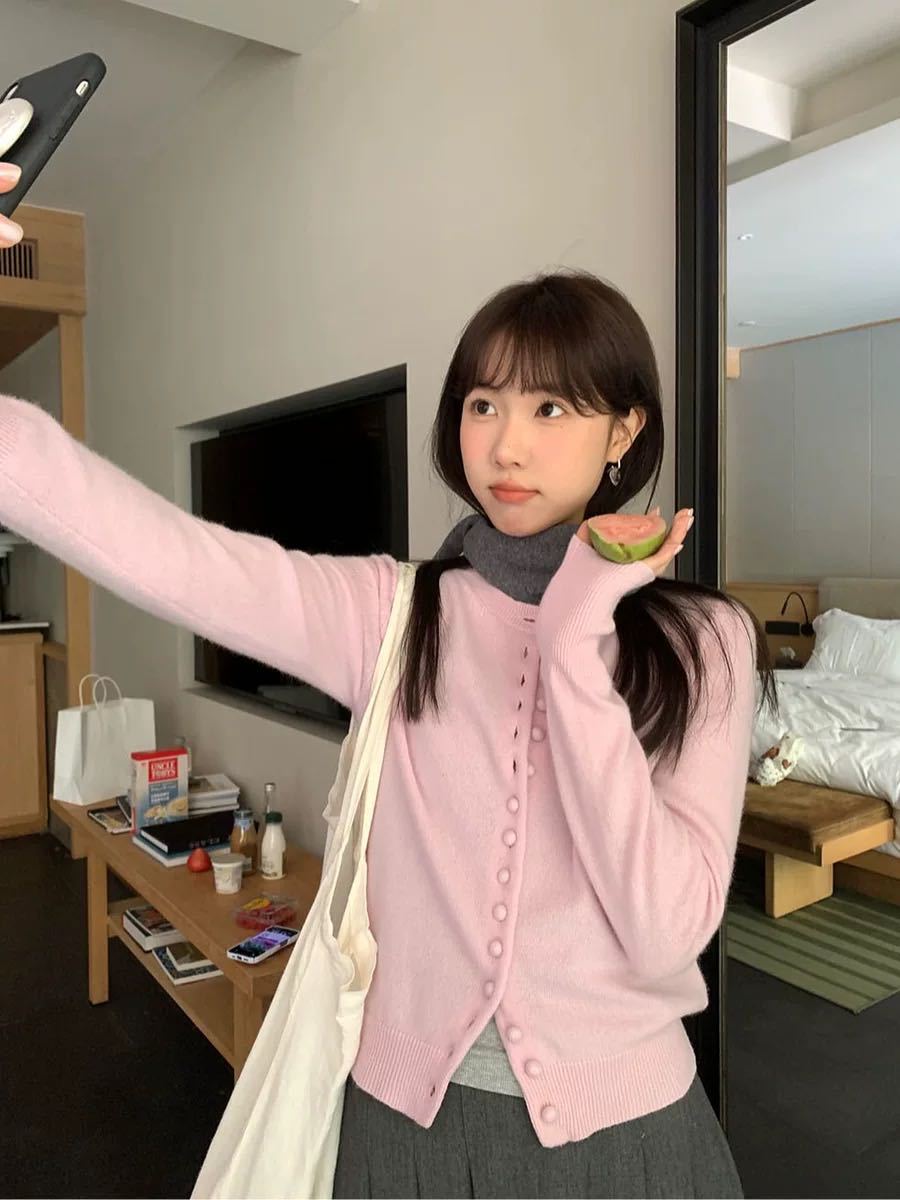 多巴胺简约圆领长袖针织开衫女春季小个子气质减龄单排扣上衣外套详情1